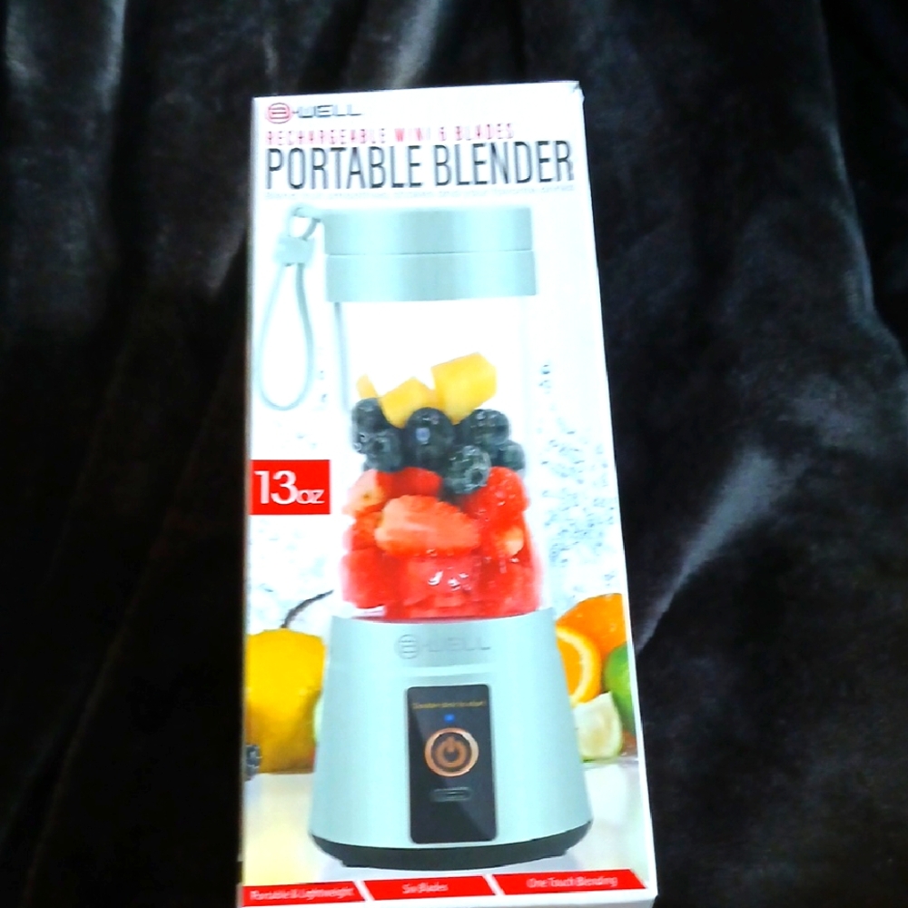 Portable Blender with Fruit Design